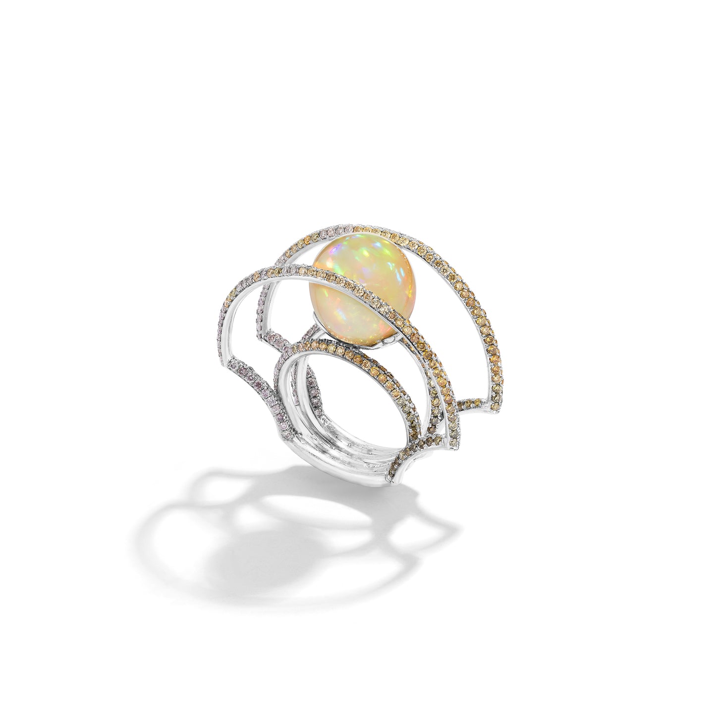 Anello a mezzaluna in opale