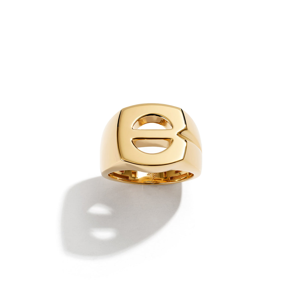 Splendente Letter Ring