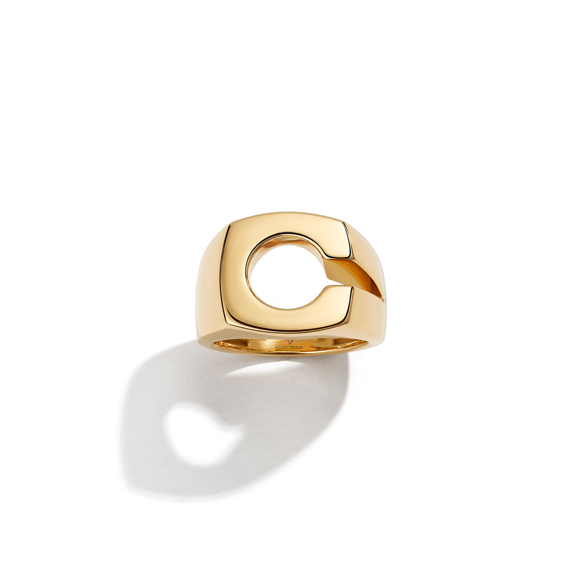 Splendente Letter Ring