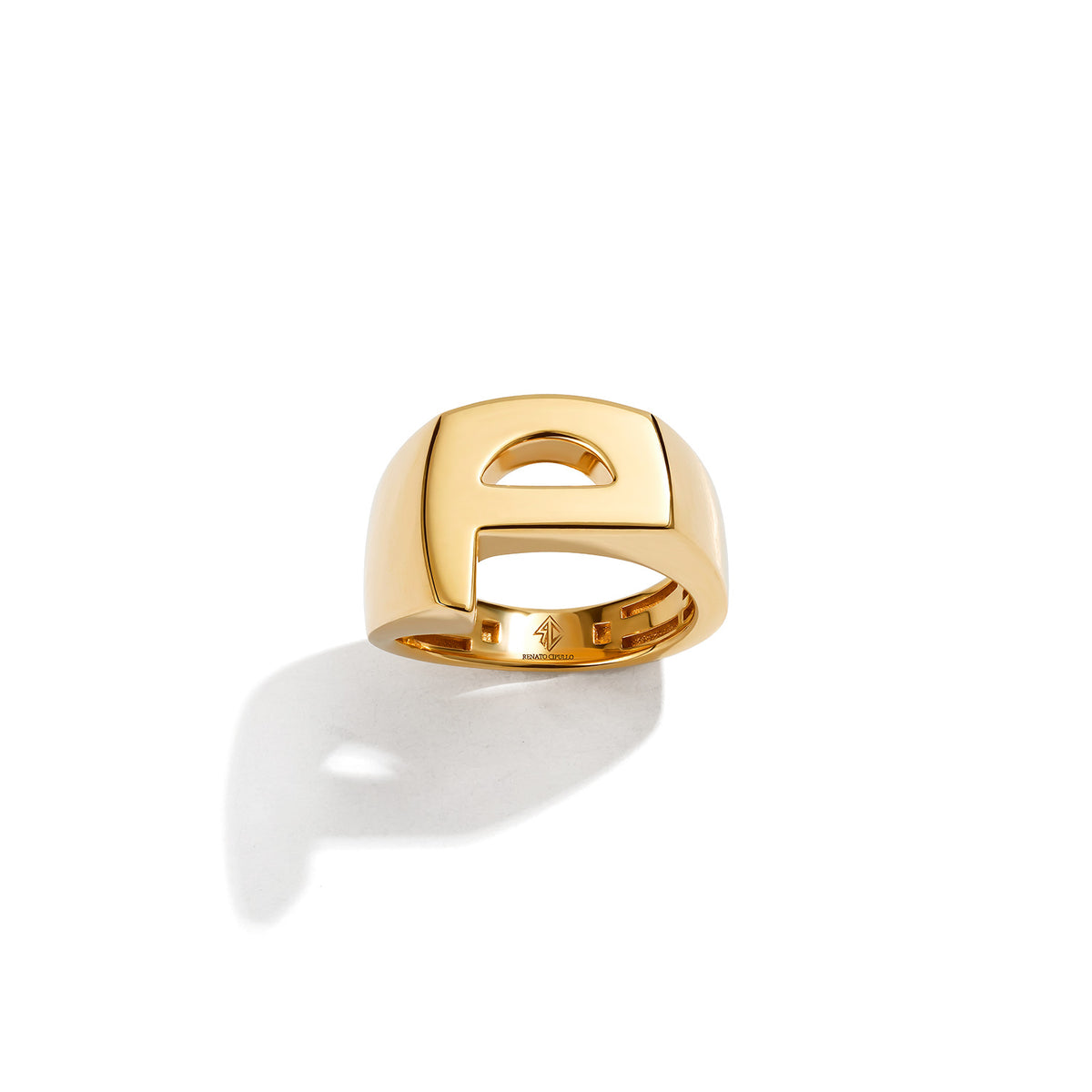 Splendente Letter Ring