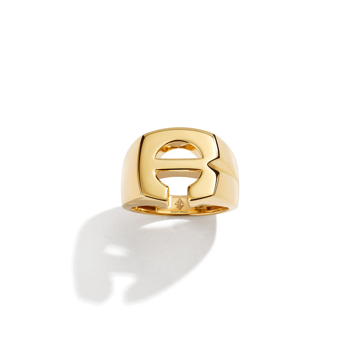 Splendente Letter Ring