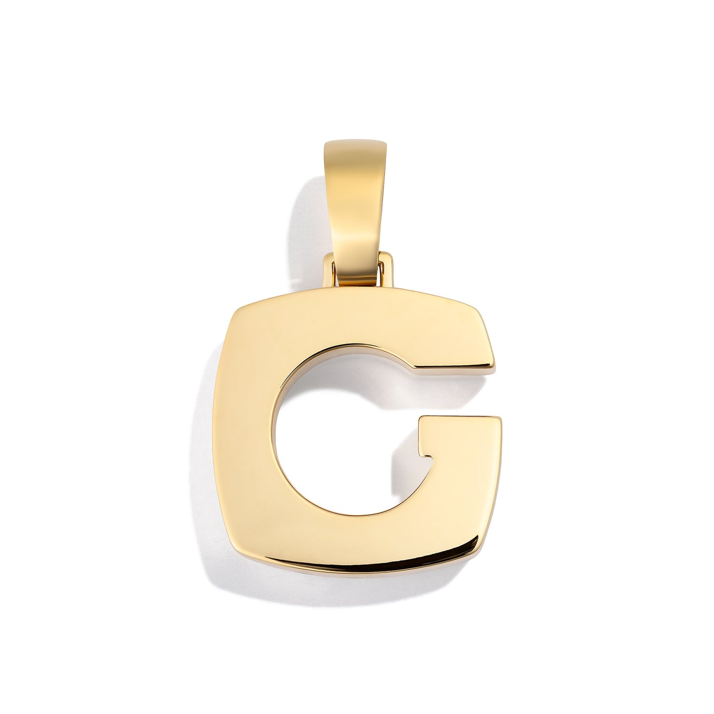 Splendente Letter Pendant